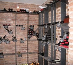 2-free standing wine racks