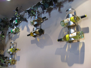 4 wall mounted wine racks